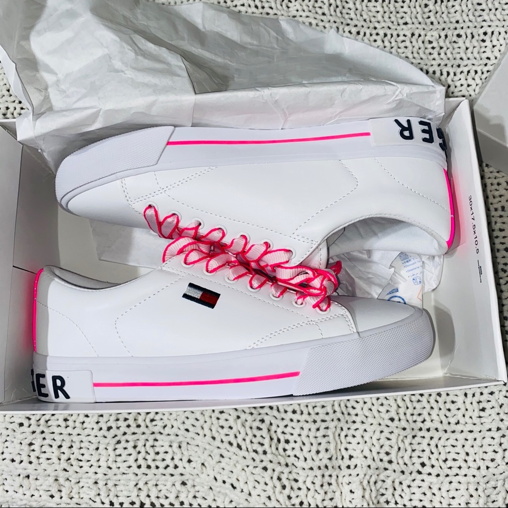 Tommy Hilfiger sneakers